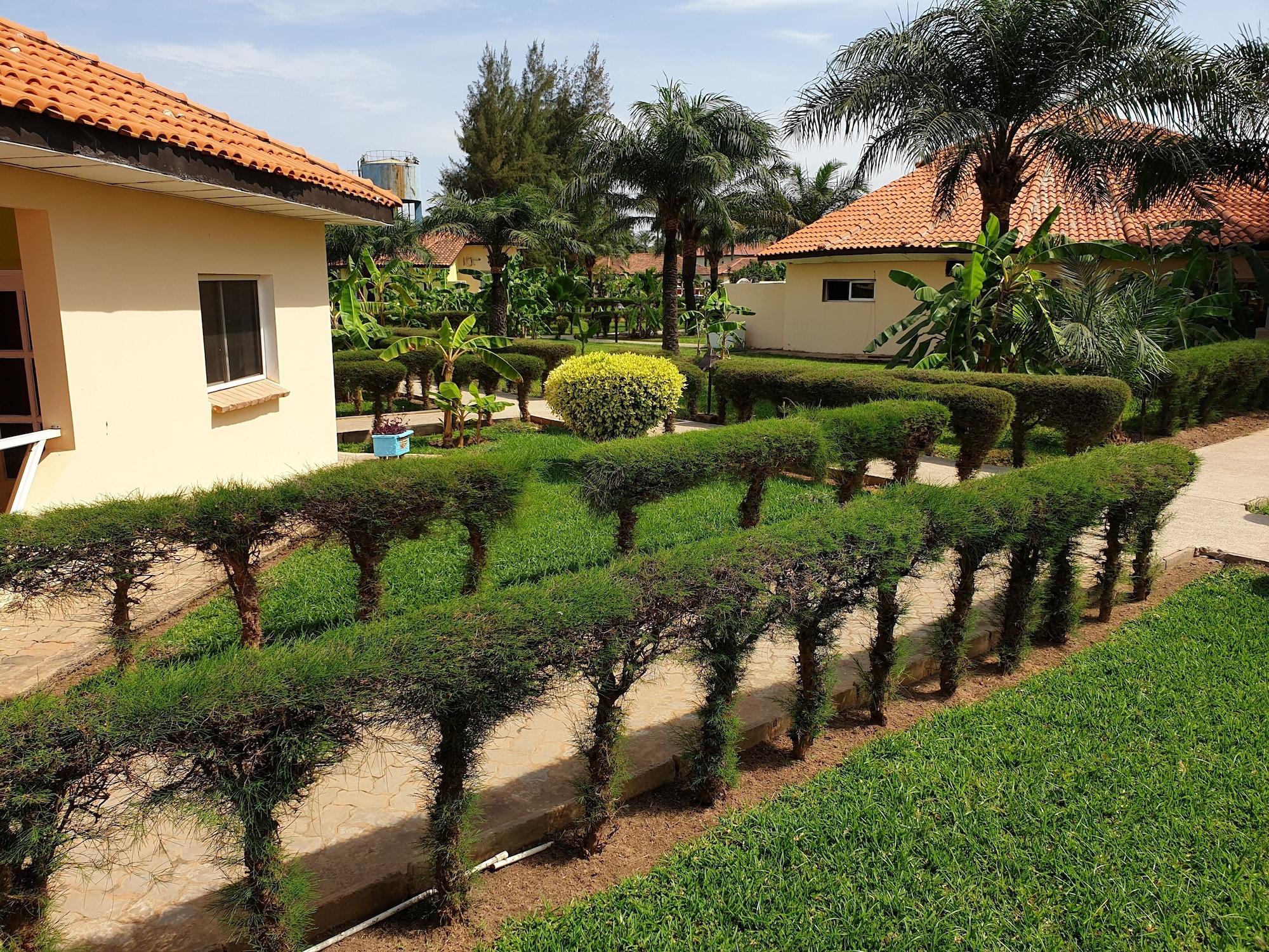 Djeliba Resort Serrekunda Buitenkant foto