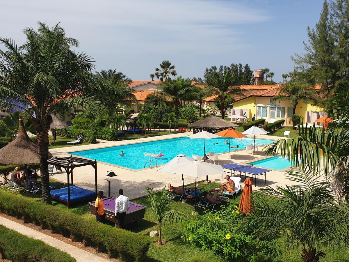 Djeliba Resort Serrekunda Buitenkant foto