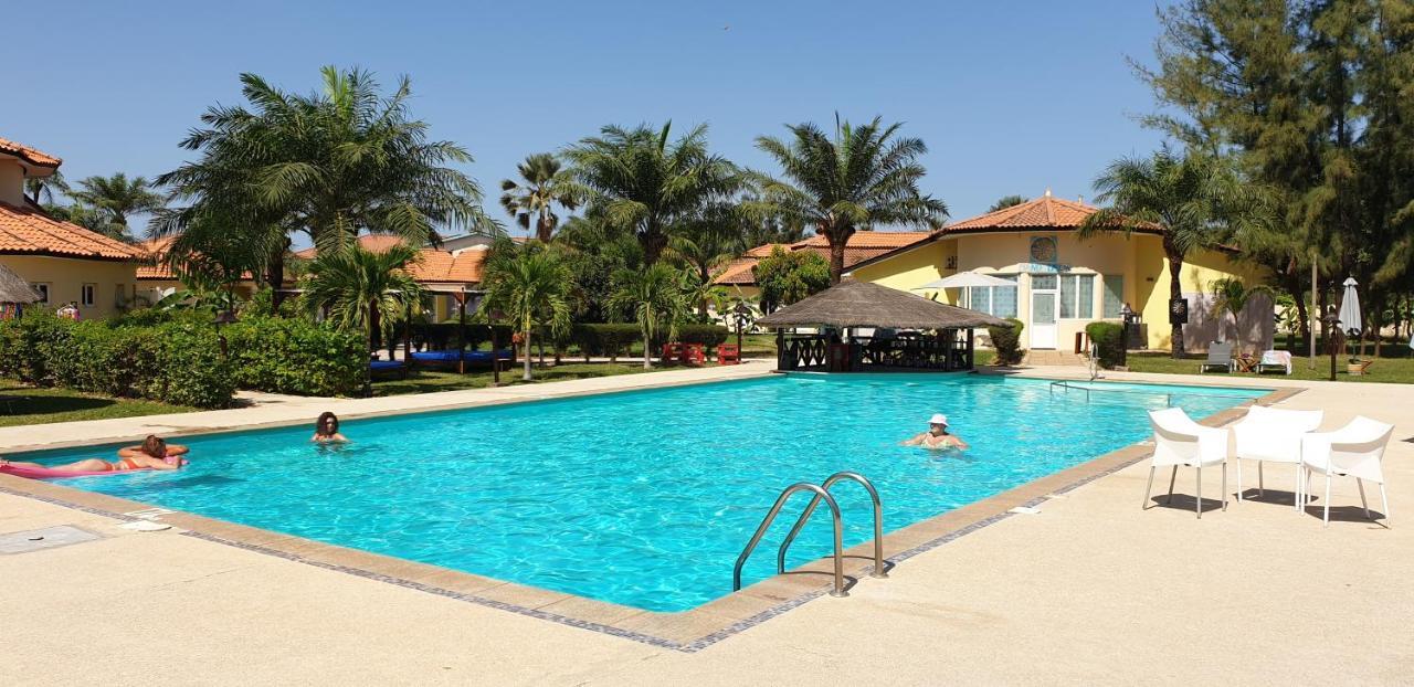 Djeliba Resort Serrekunda Buitenkant foto