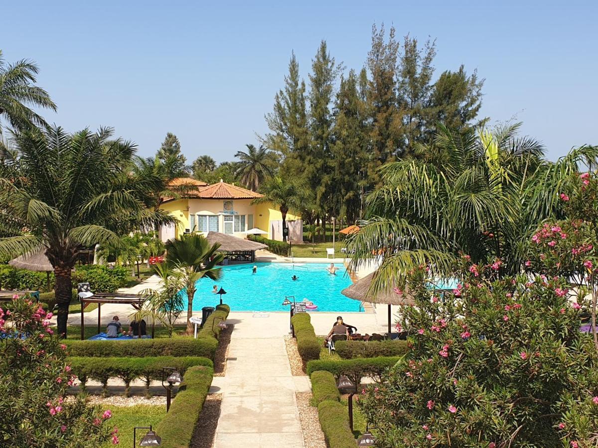 Djeliba Resort Serrekunda Buitenkant foto
