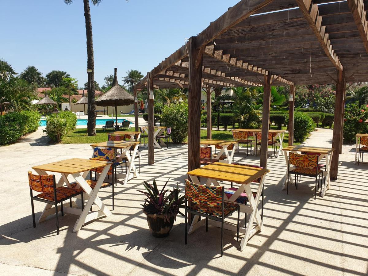 Djeliba Resort Serrekunda Buitenkant foto